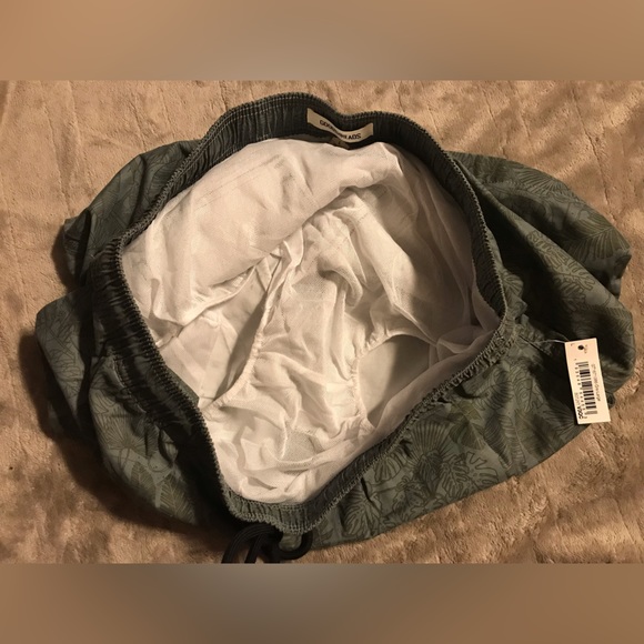 NWT Goodthreads Men’s Swim Trunks - Picture 15 of 16